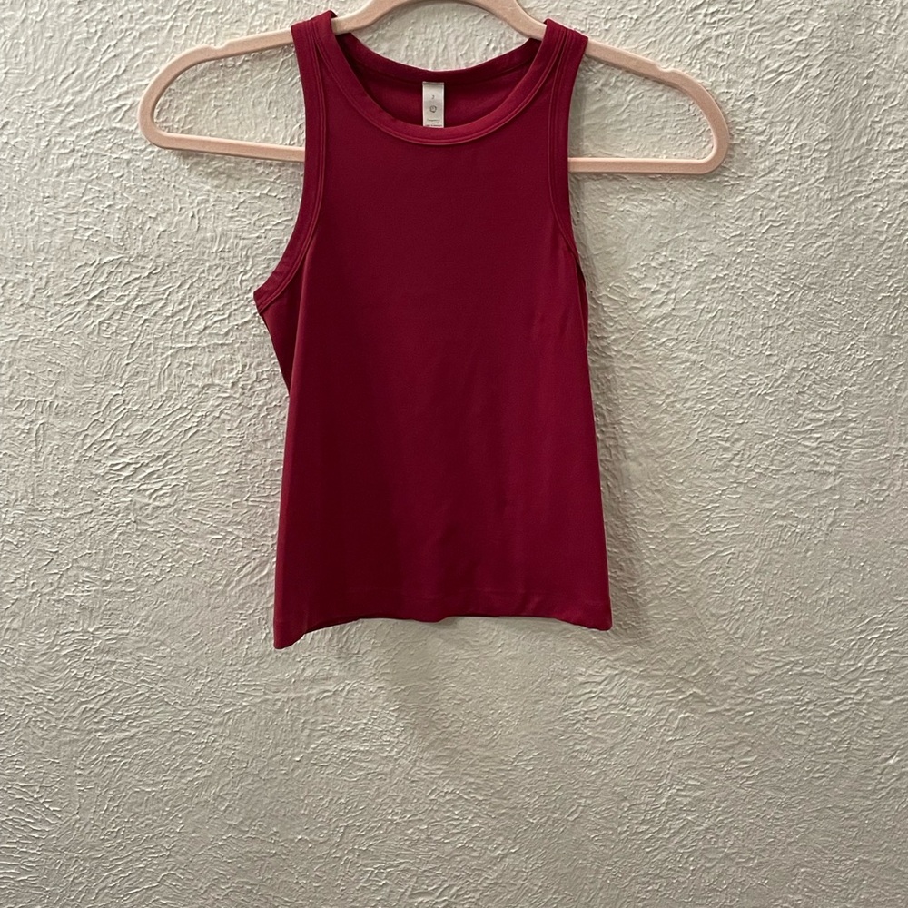 Women's lululemon tank top, color pomegranate